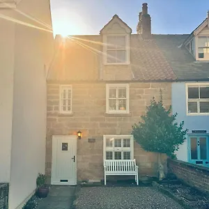 Laurel Holiday home